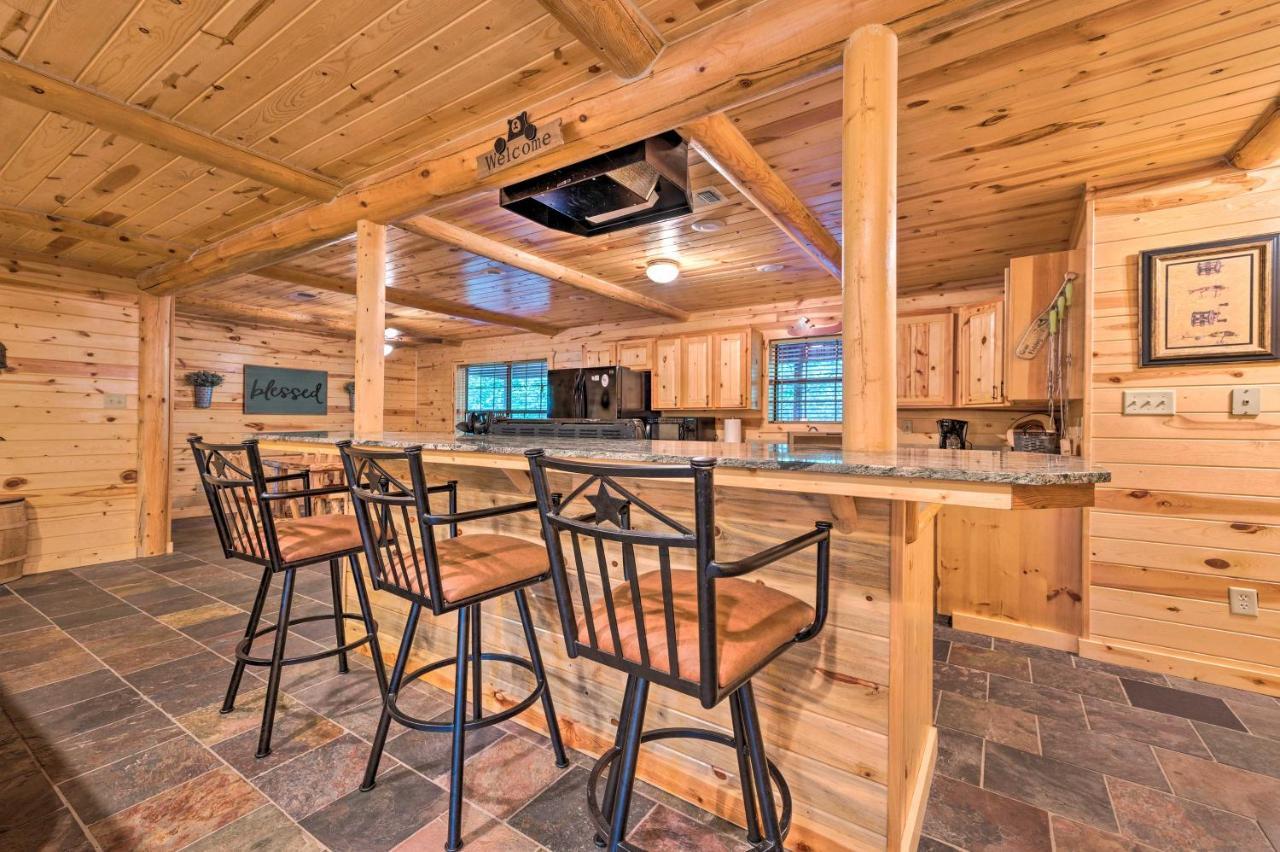 Broken Bow Retreat On 2 Acres With Hot Tub And Deck! Exterior foto