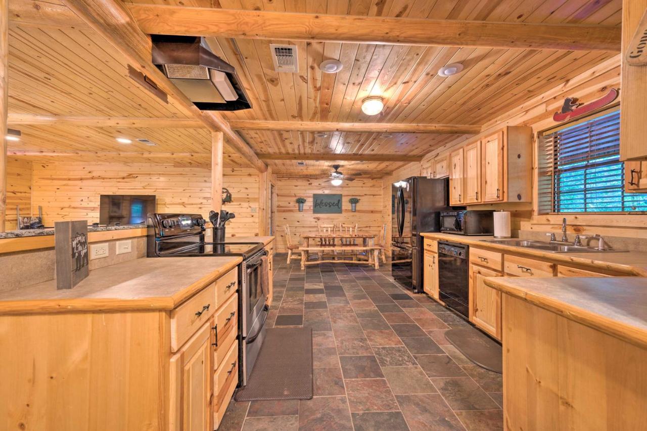 Broken Bow Retreat On 2 Acres With Hot Tub And Deck! Exterior foto