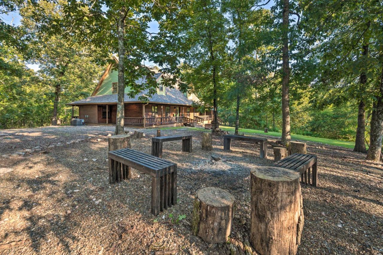 Broken Bow Retreat On 2 Acres With Hot Tub And Deck! Exterior foto